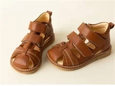 Angulus sandal cognac bred udgave begynder